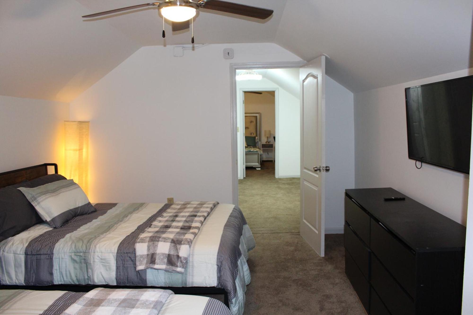 Shared Guest House With Private Rooms Атланта Экстерьер фото